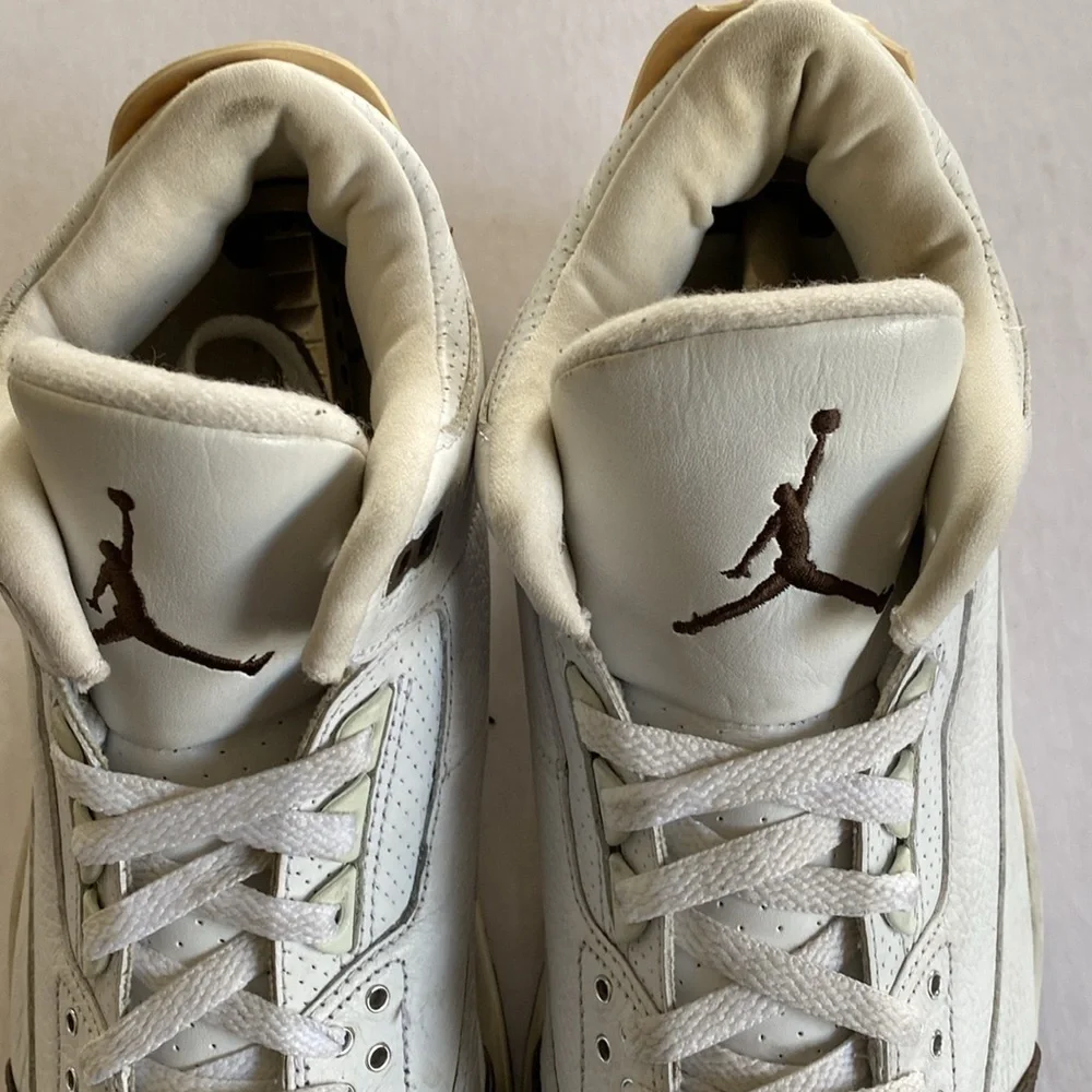 NIKE Air Jordan 3 Retro OG White / Dark Mocha #136064-121 Vintage 2001 Shoes 12